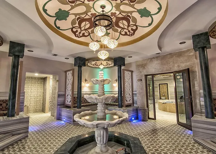 Crystal Towers Aparthotel