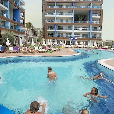 Crystal Towers Ξενοδοχείο με διαμερίσματα 3*