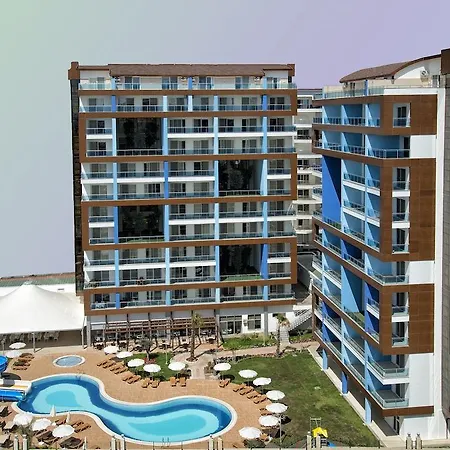 Crystal Towers Αλάνια