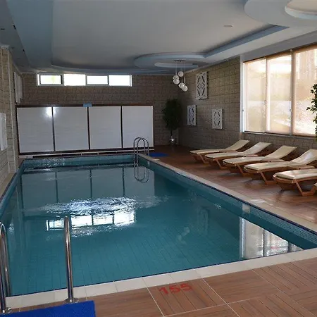 公寓式酒店 Crystal Towers 3*