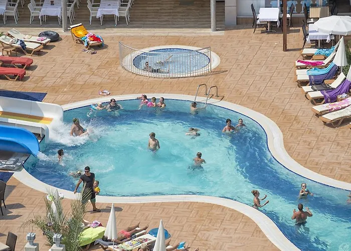 Crystal Towers Hotel de apartamente