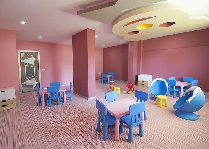 Crystal Towers 3* Alanya