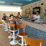 Crystal Towers Ξενοδοχείο με διαμερίσματα 3*
